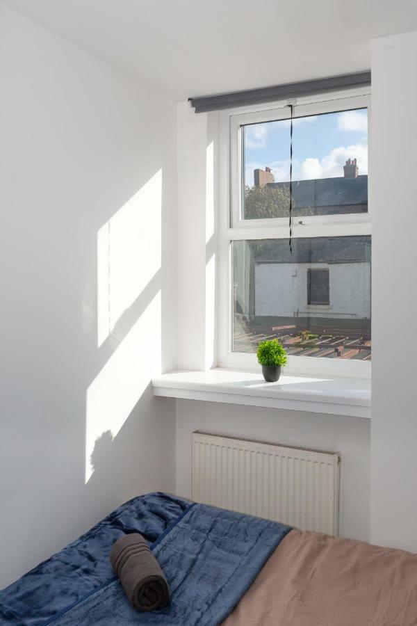 3 Bedroom Apartment Newcastle City Centre Ngoại thất bức ảnh